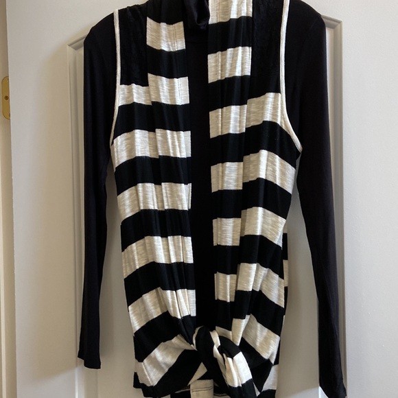 Beautiful striped open front cardigan in size M - Picture 4 of 13